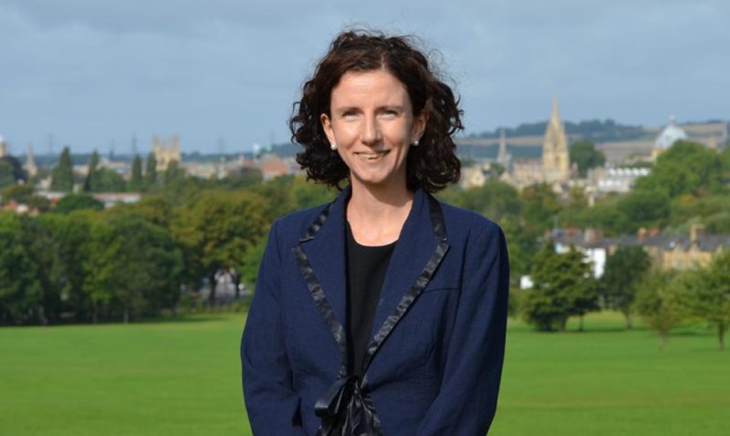 Anneliese Dodds MP in front of Oxford